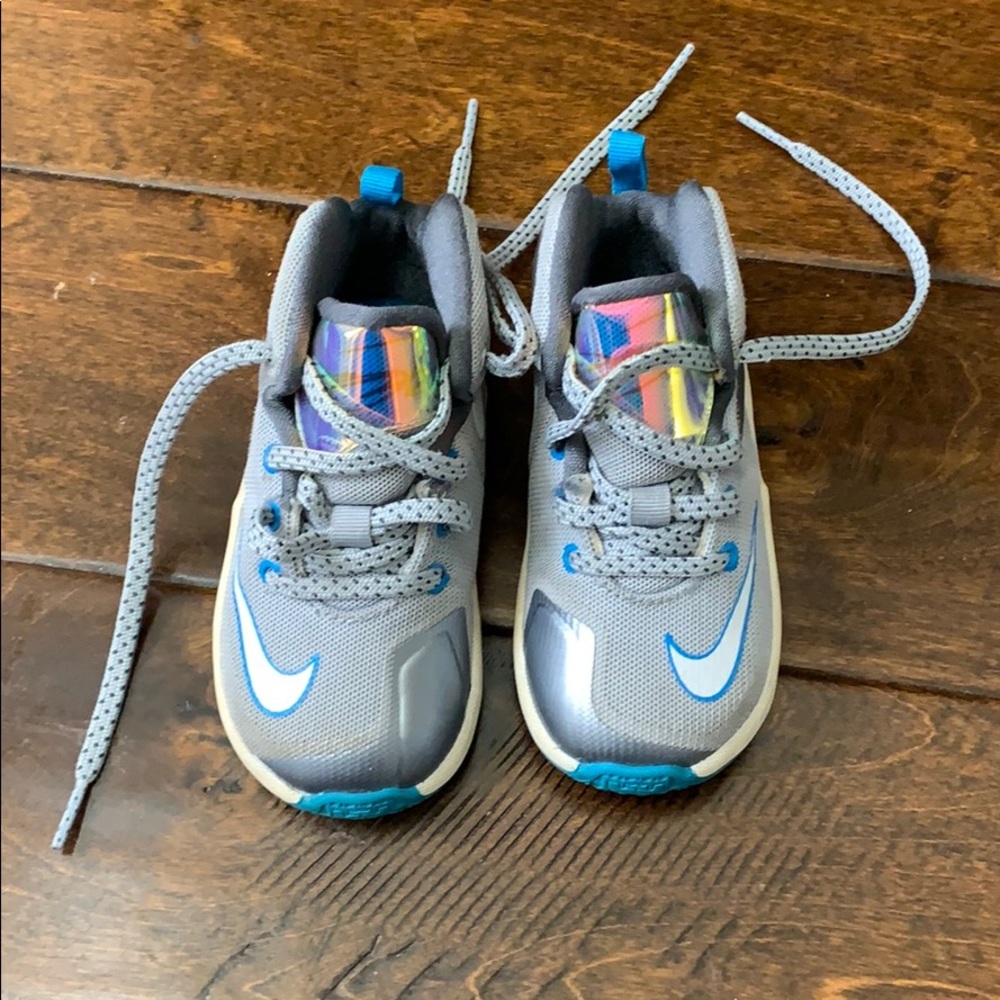 LeBron James 7c shoes for little boys
